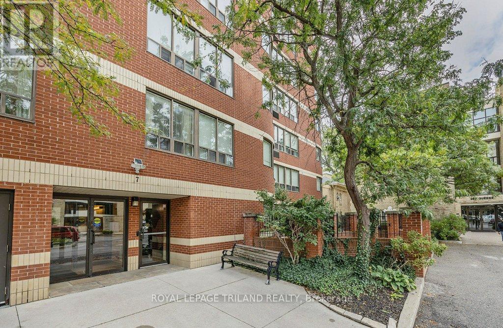 












403 - 7 PICTON STREET

,
London East (East F),




Ontario
N6B3N7

