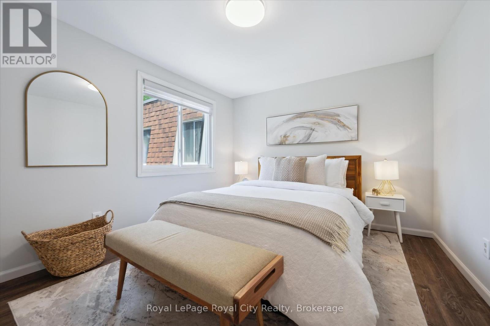 












16 - 120 COUNTRY CLUB DRIVE W

,
Guelph (Victoria North),




Ontario
N1E3K7

