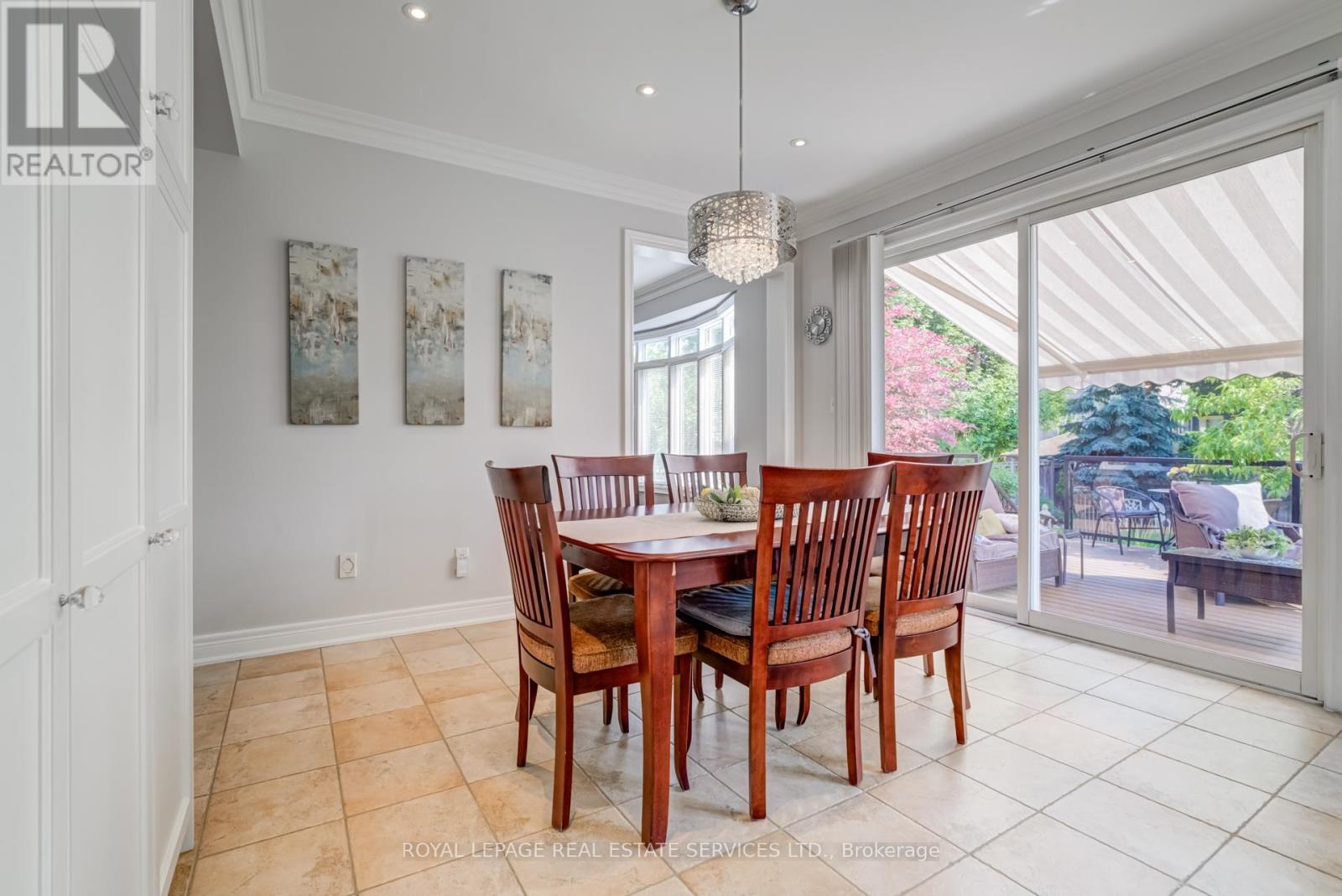 












5 XAVIER COURT

,
Brampton,




Ontario
L6Y5S1

