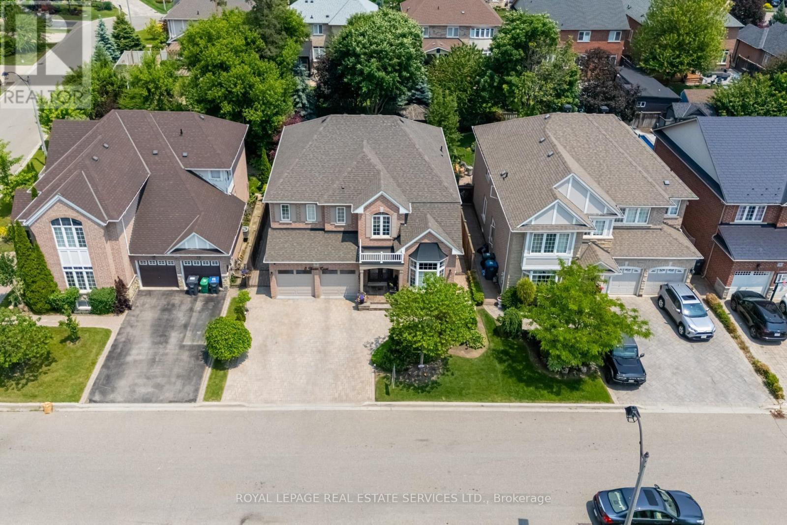












5 XAVIER COURT

,
Brampton,




Ontario
L6Y5S1

