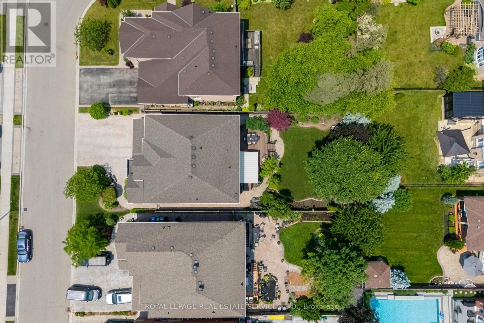 












5 XAVIER COURT

,
Brampton,




Ontario
L6Y5S1

