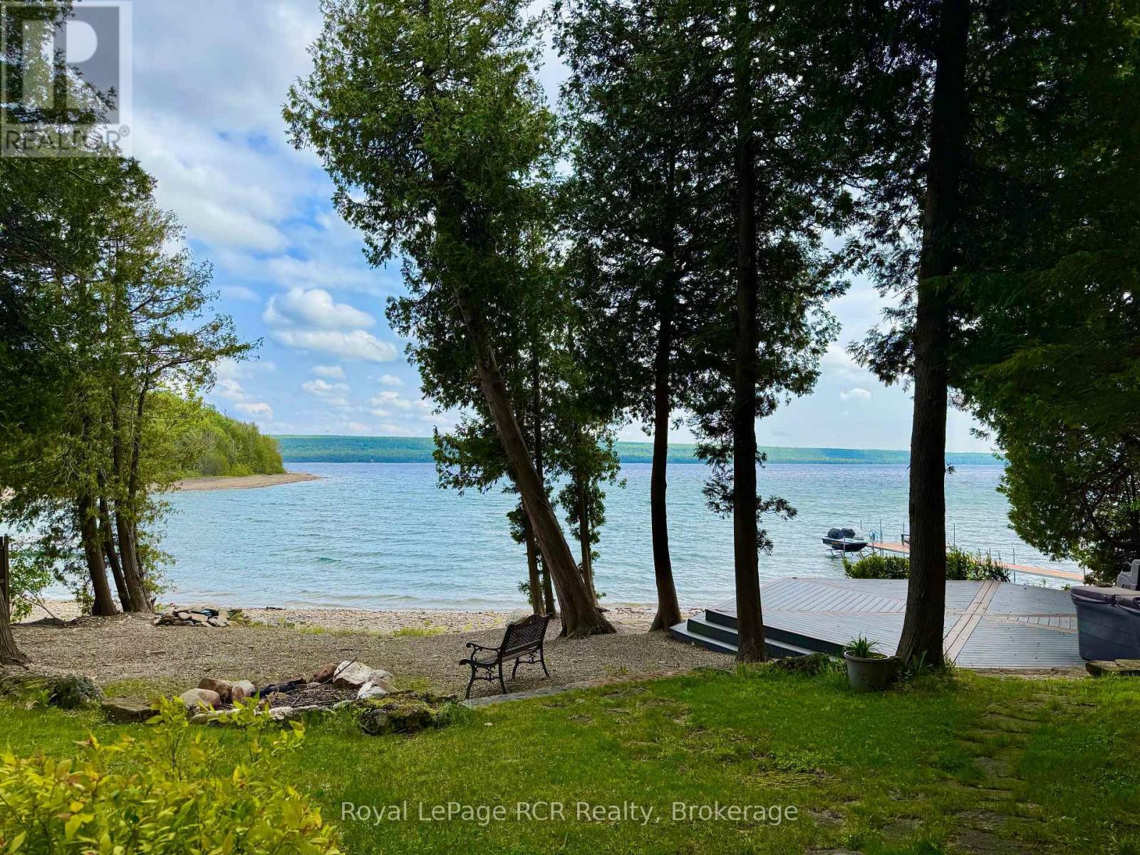 












15 GEORGIAN DRIVE

,
Northern Bruce Peninsula,




Ontario
N0H1W0

