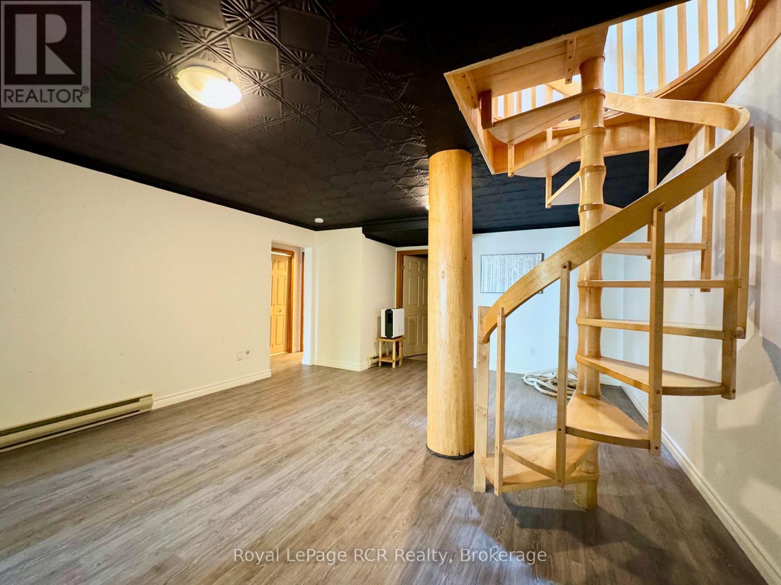 












15 GEORGIAN DRIVE

,
Northern Bruce Peninsula,




Ontario
N0H1W0

