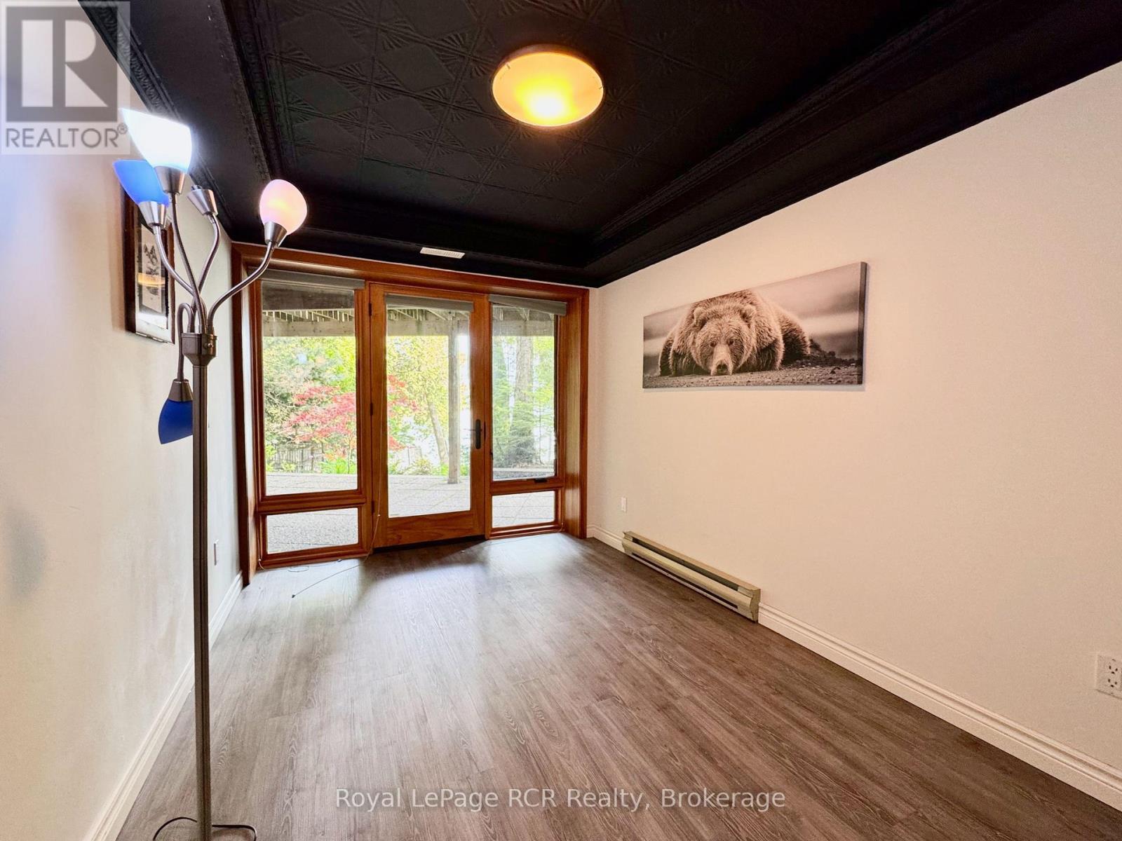 












15 GEORGIAN DRIVE

,
Northern Bruce Peninsula,




Ontario
N0H1W0

