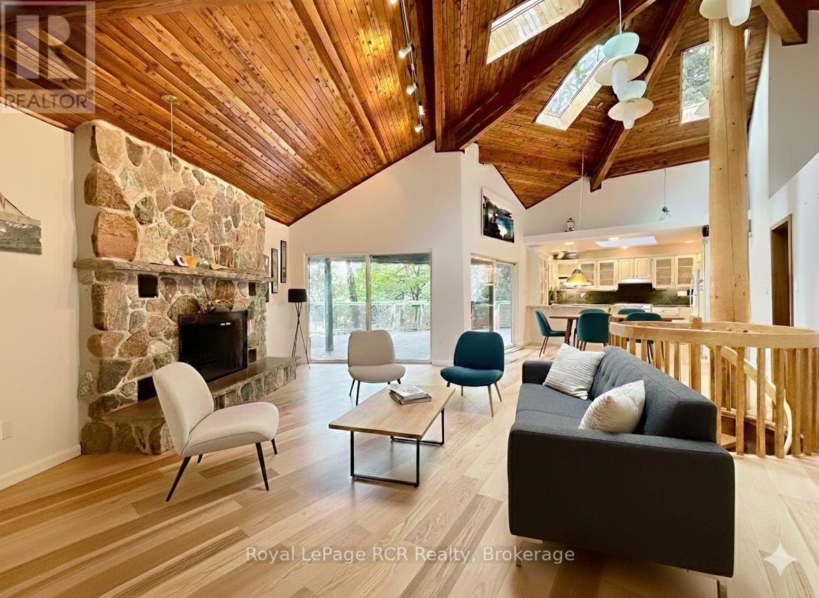 












15 GEORGIAN DRIVE

,
Northern Bruce Peninsula,




Ontario
N0H1W0

