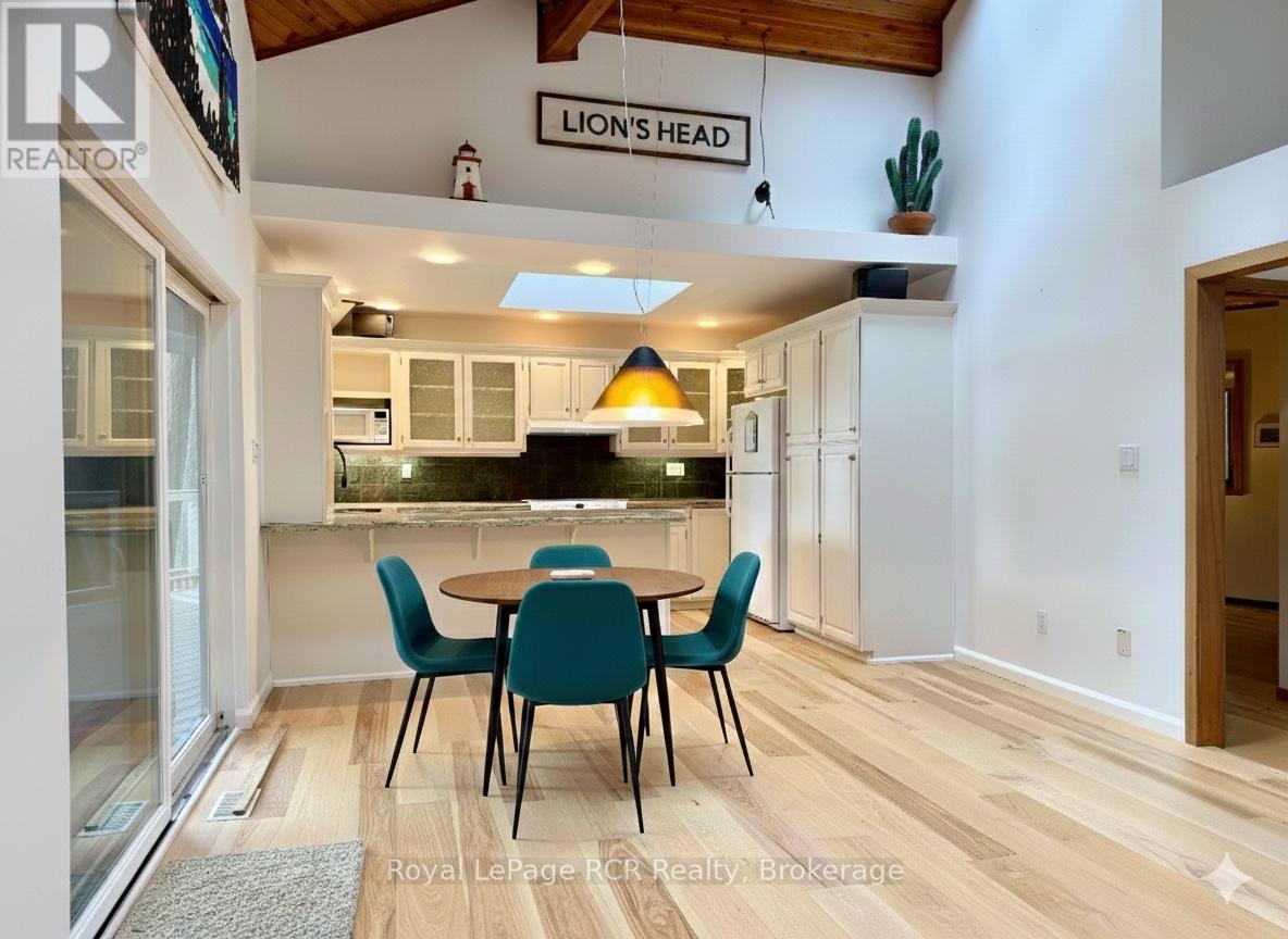 












15 GEORGIAN DRIVE

,
Northern Bruce Peninsula,




Ontario
N0H1W0

