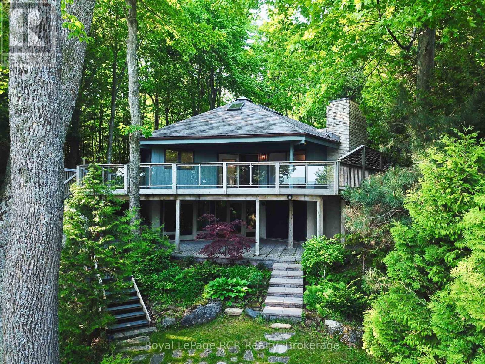 












15 GEORGIAN DRIVE

,
Northern Bruce Peninsula,




Ontario
N0H1W0

