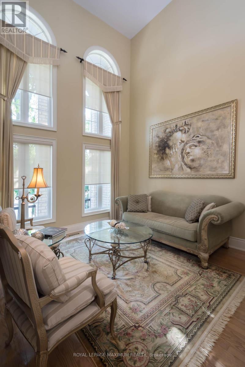 












16 SAINT CLARE BOULEVARD

,
Vaughan,




Ontario
L4H2A2

