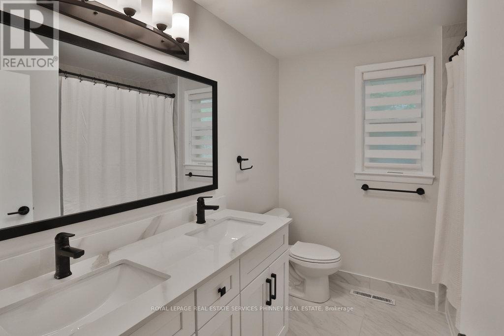 












168 BREEZY PINES DRIVE

,
Mississauga,




Ontario
L5B1B4

