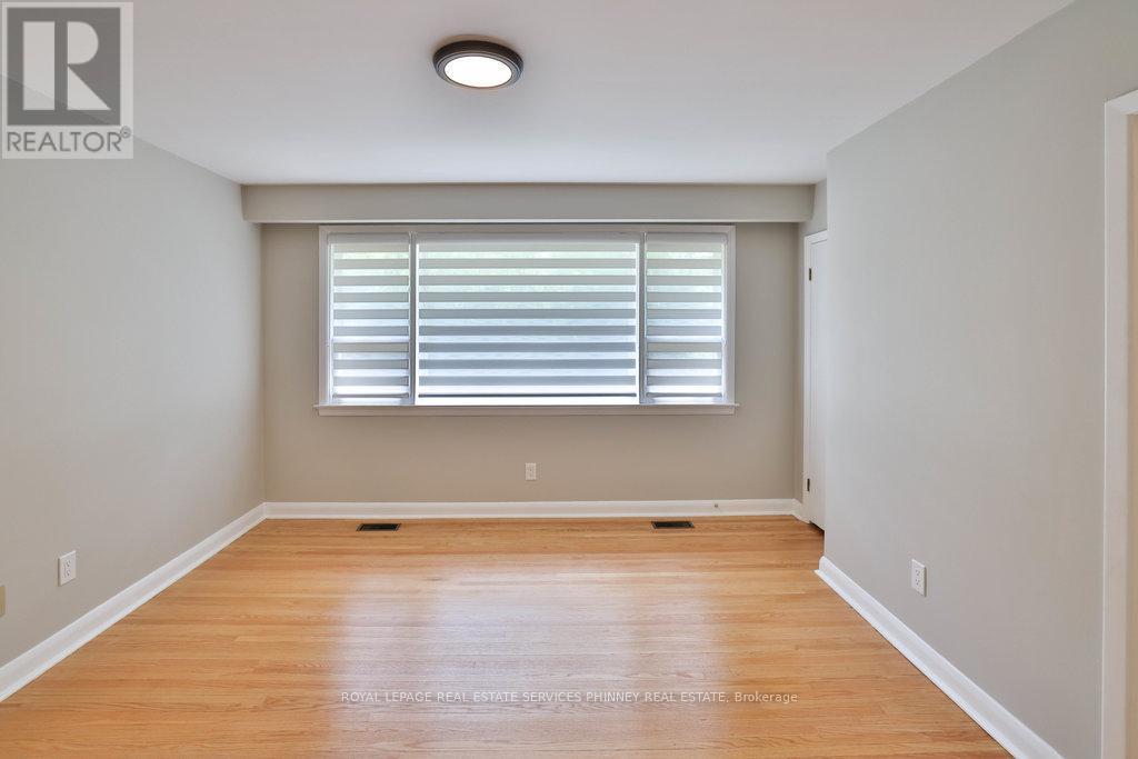 












168 BREEZY PINES DRIVE

,
Mississauga,




Ontario
L5B1B4

