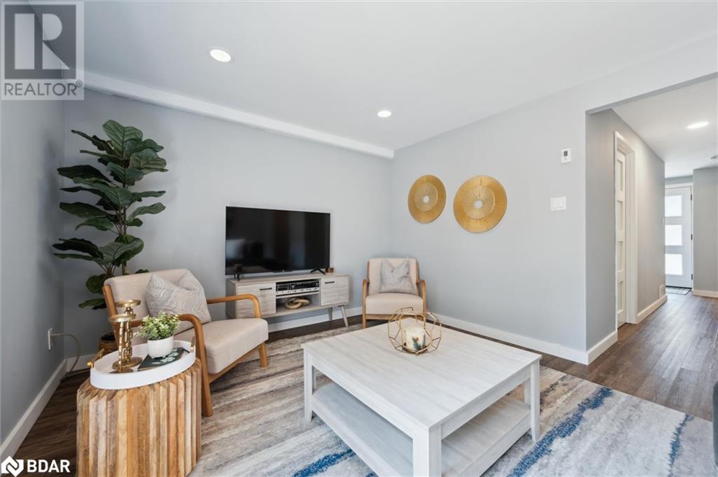 












120 COUNTRY CLUB Drive Unit# 16

,
Guelph,




Ontario
N1E3K7

