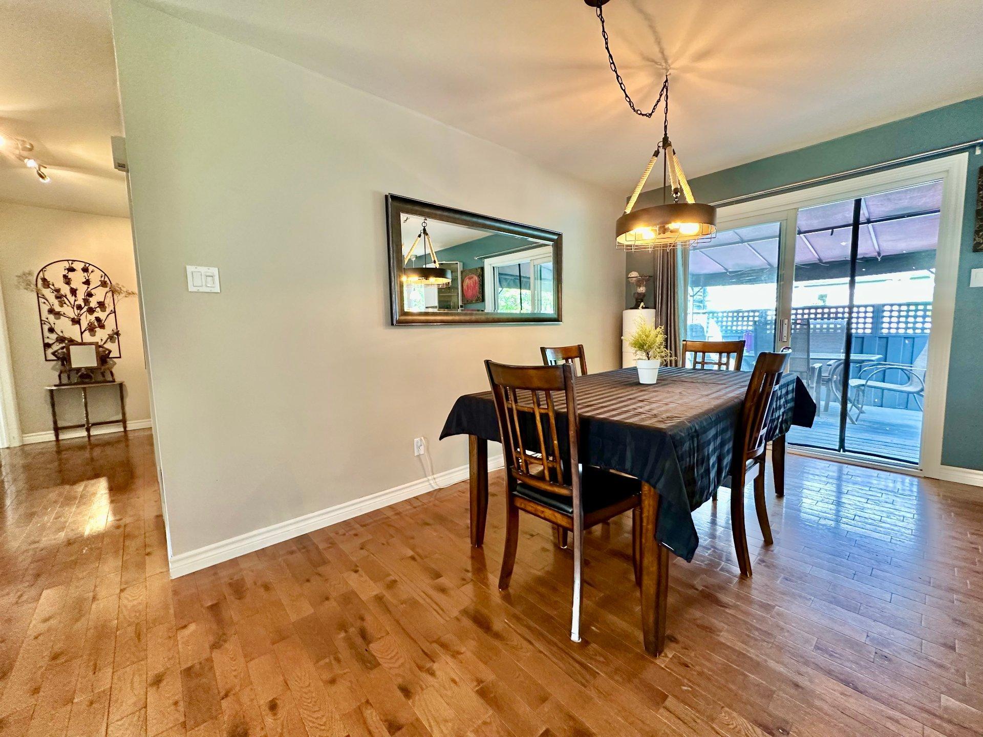 









18


Rue Cadieux

,
Brownsburg-Chatham,




QC
J8G1N6

