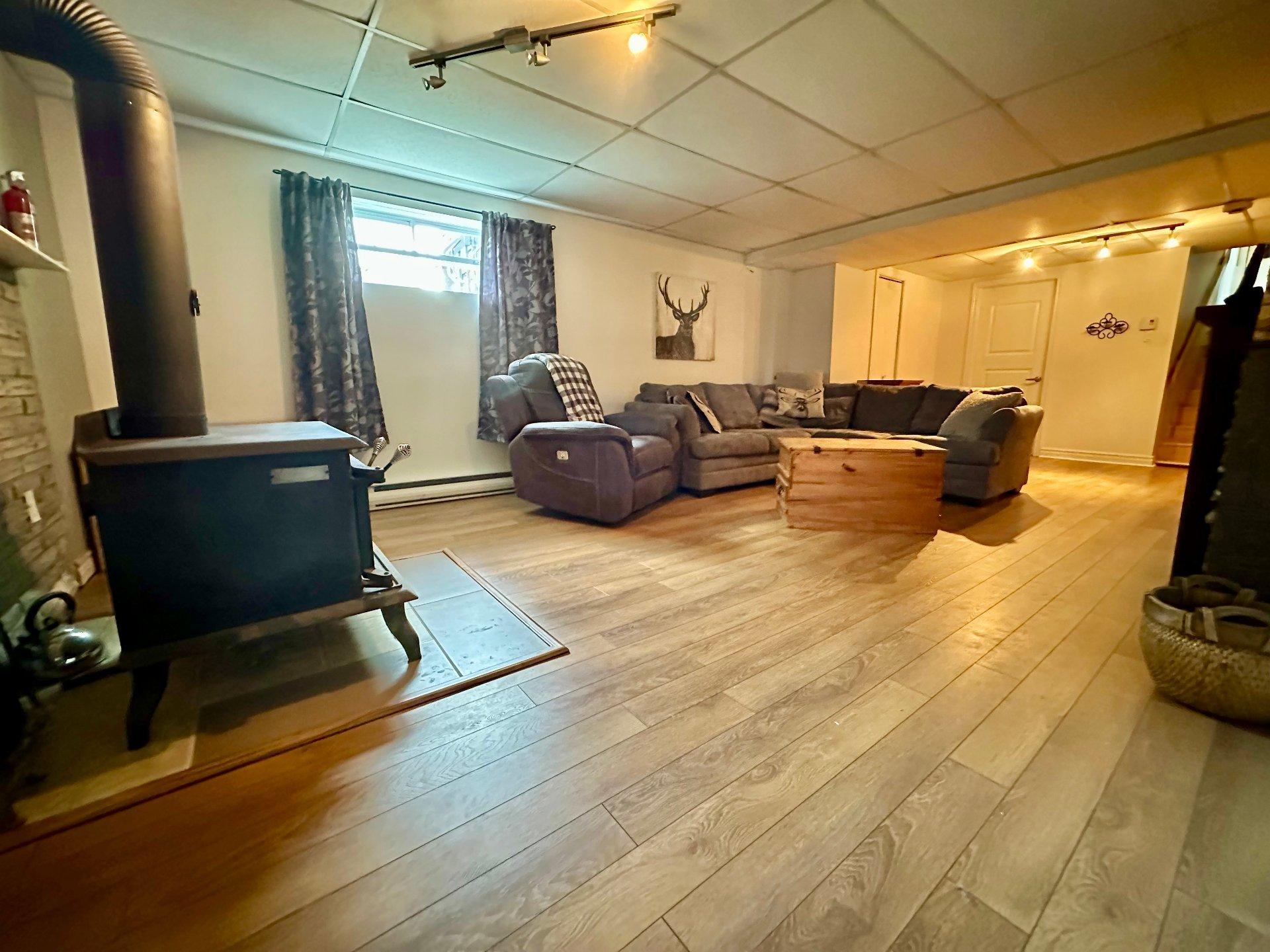 









18


Rue Cadieux

,
Brownsburg-Chatham,




QC
J8G1N6

