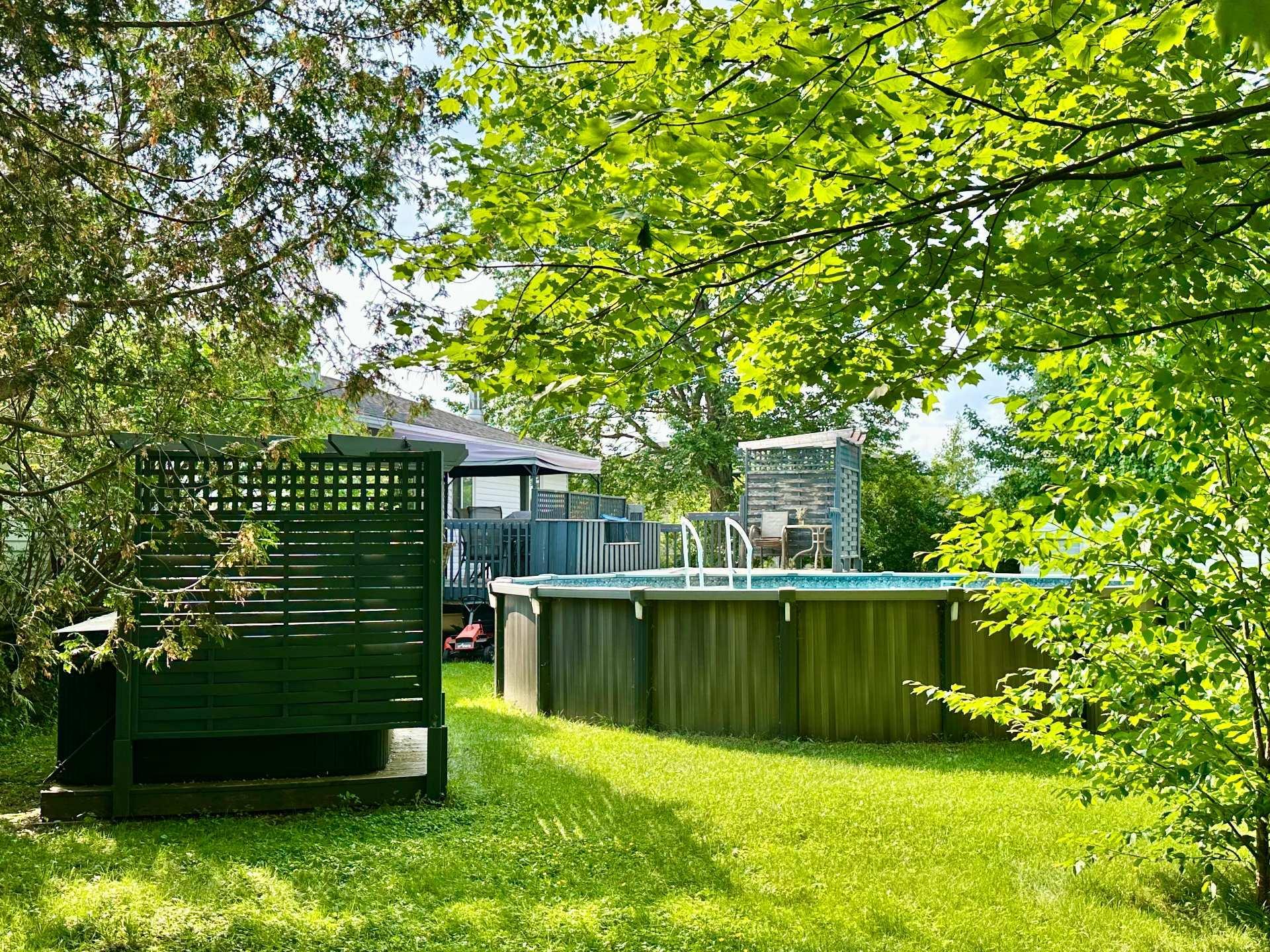 









18


Rue Cadieux

,
Brownsburg-Chatham,




QC
J8G1N6

