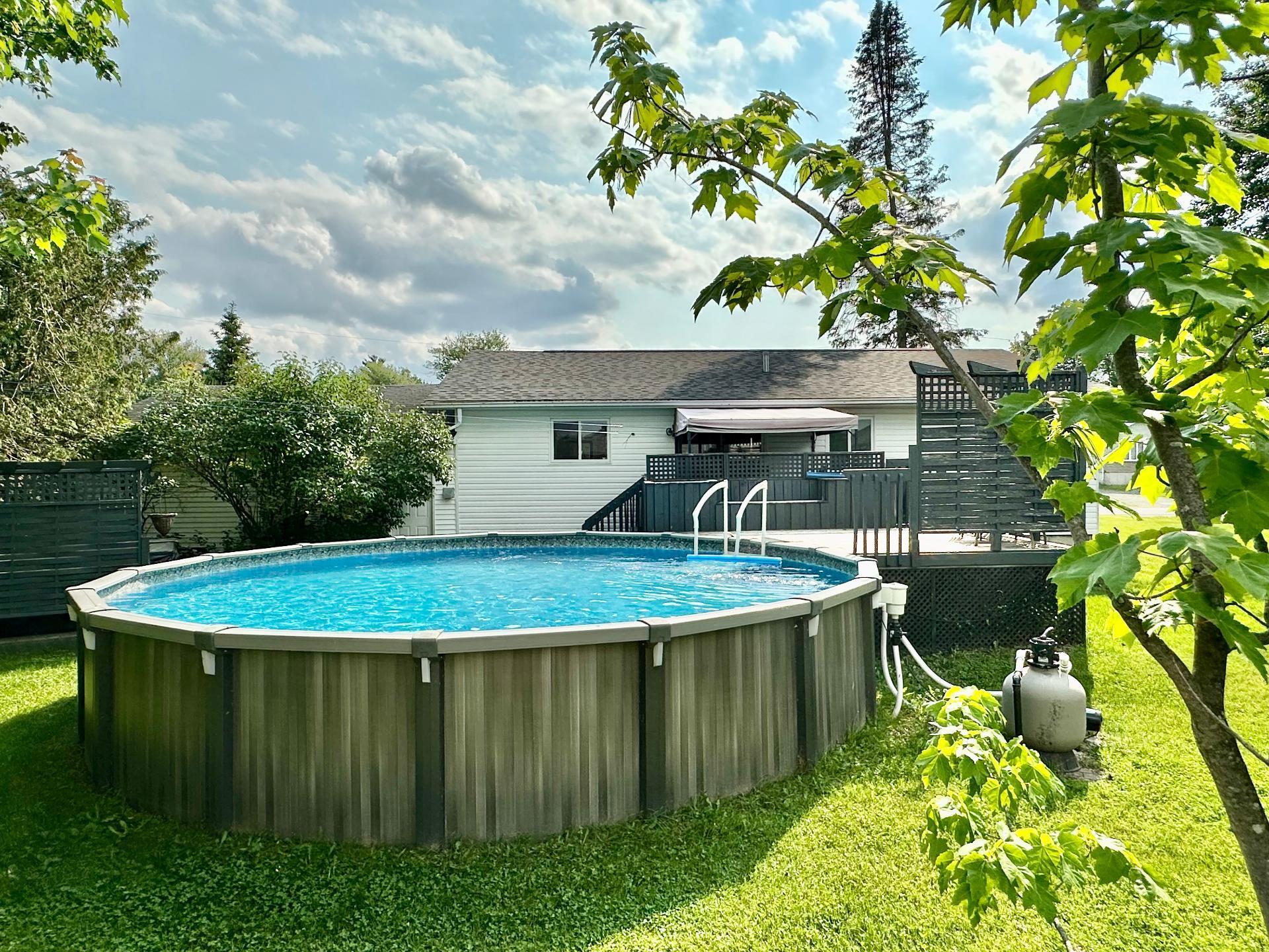 









18


Rue Cadieux

,
Brownsburg-Chatham,




QC
J8G1N6

