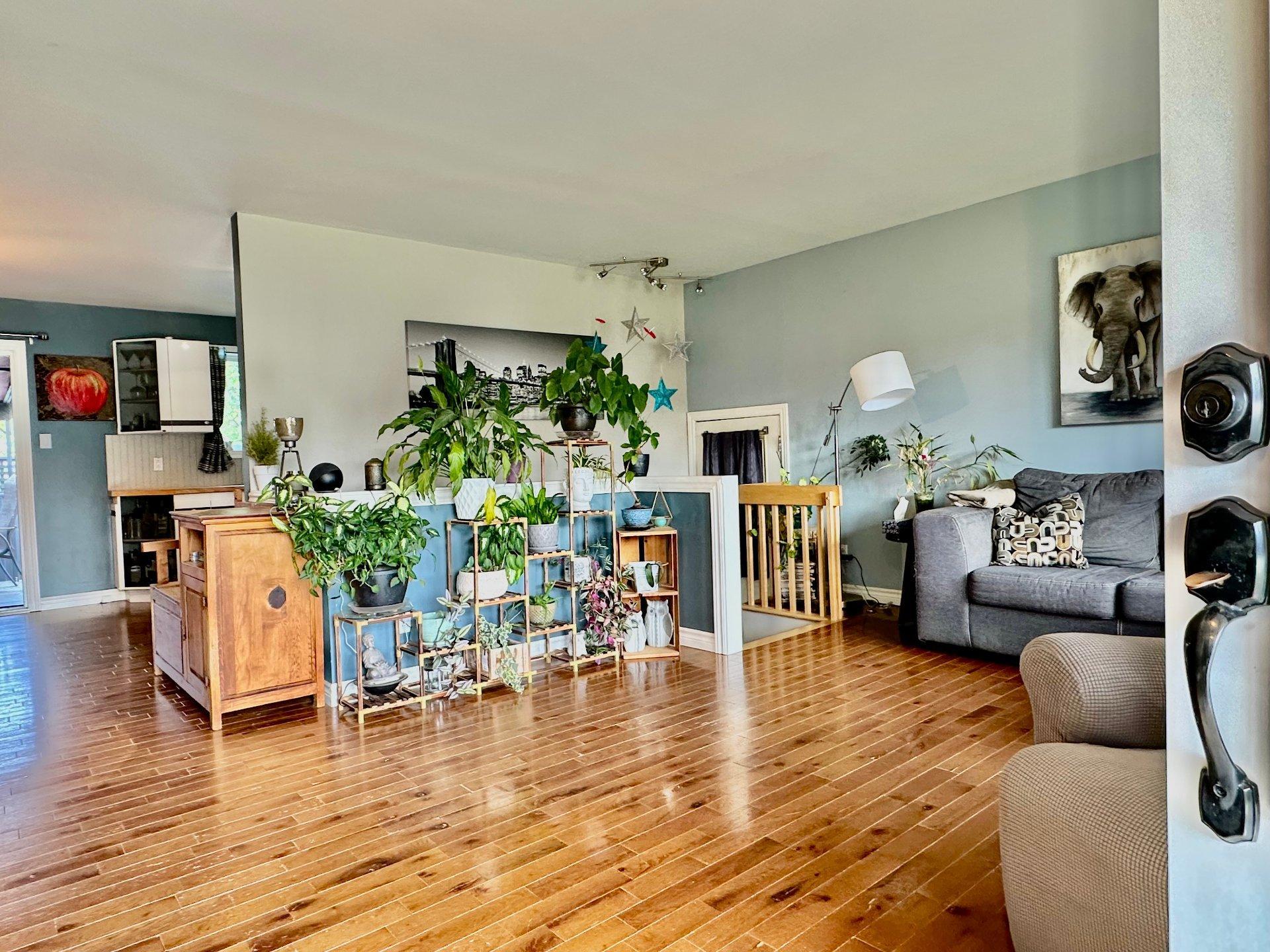 









18


Rue Cadieux

,
Brownsburg-Chatham,




QC
J8G1N6

