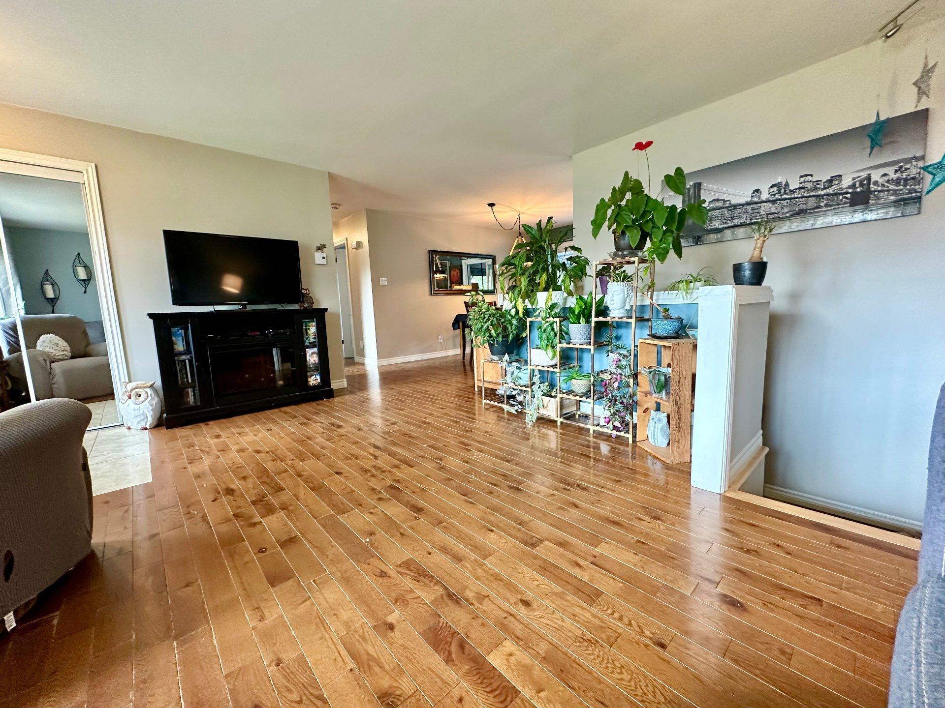 









18


Rue Cadieux

,
Brownsburg-Chatham,




QC
J8G1N6

