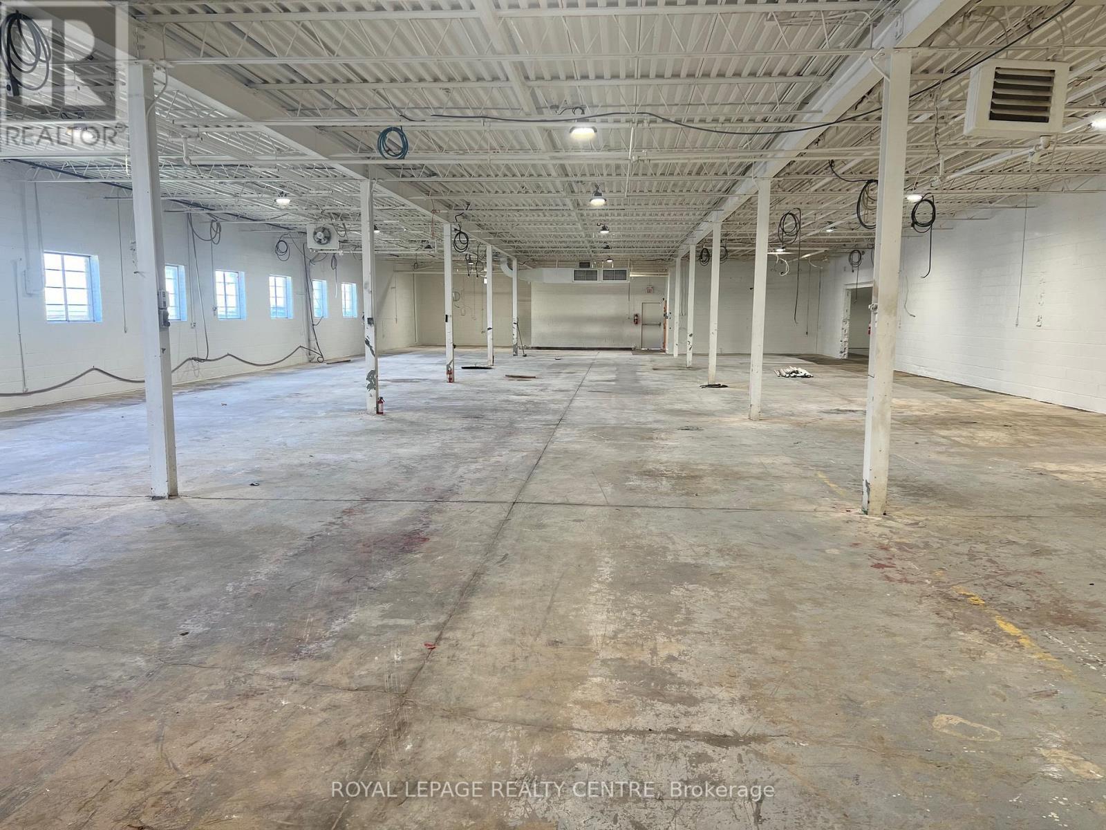 












1024 RANGEVIEW ROAD

,
Mississauga,




Ontario
L5E1H3

