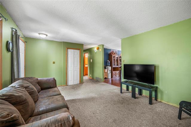 









146


Crown Valley

RD,
New Bothwell,




MB
R0A 1C0

