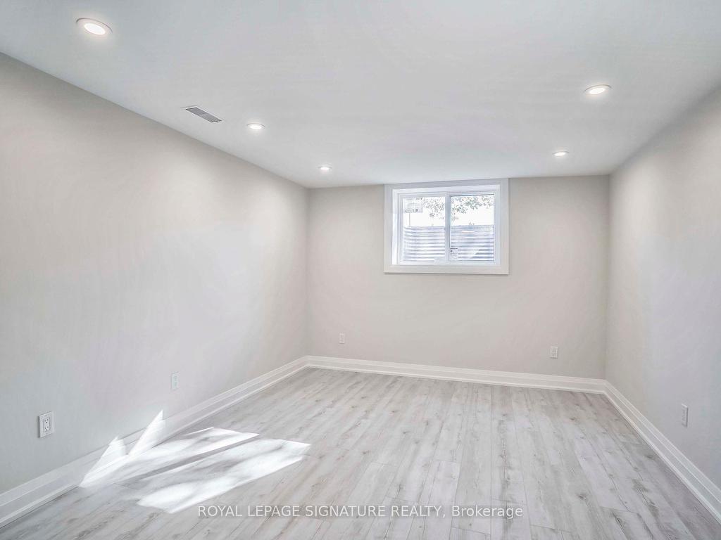 









480


Browning

Street,
Oshawa,




ON
L1H 6S9

