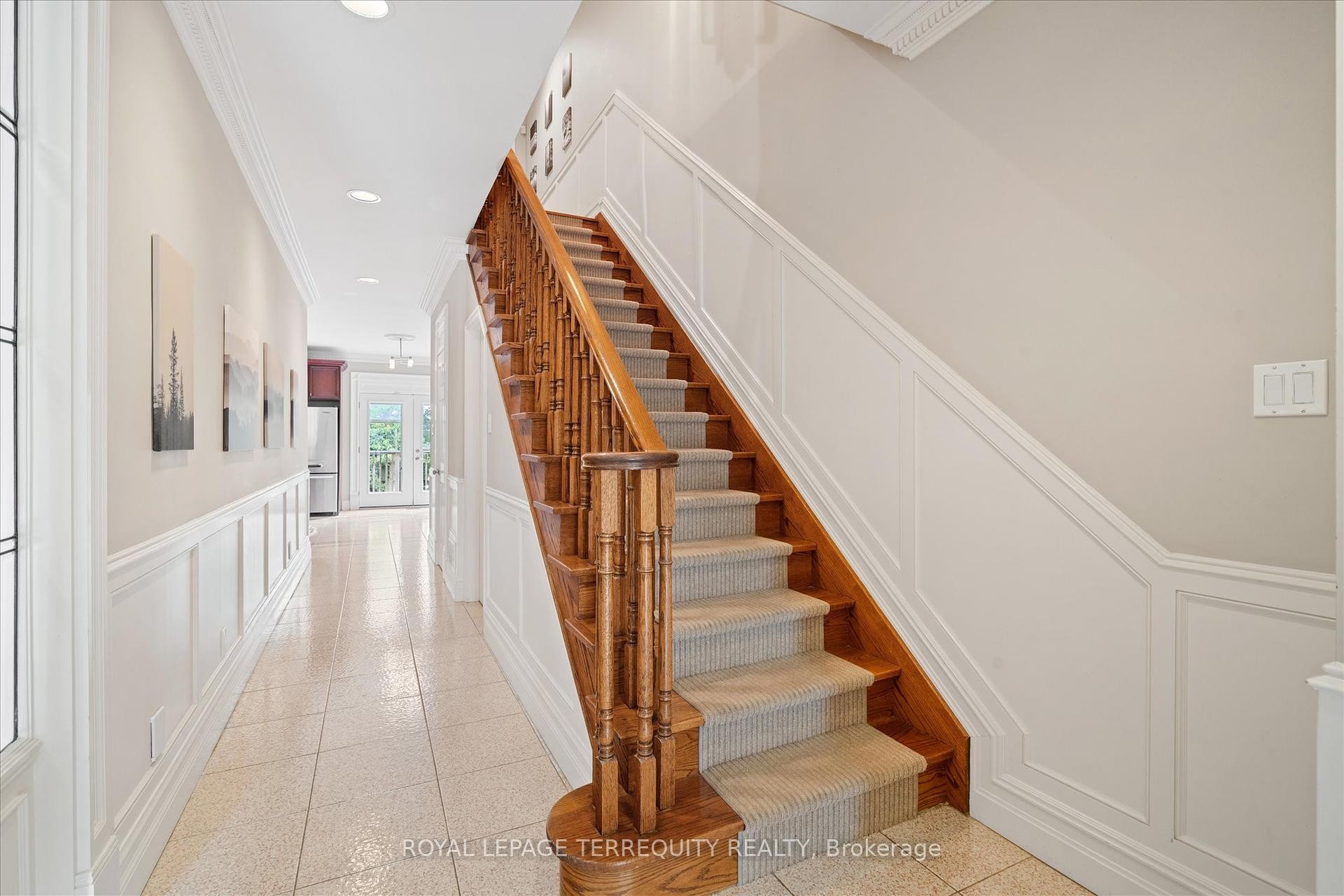 









384


Winnett

Avenue,
Toronto,




ON
M6C 3M1

