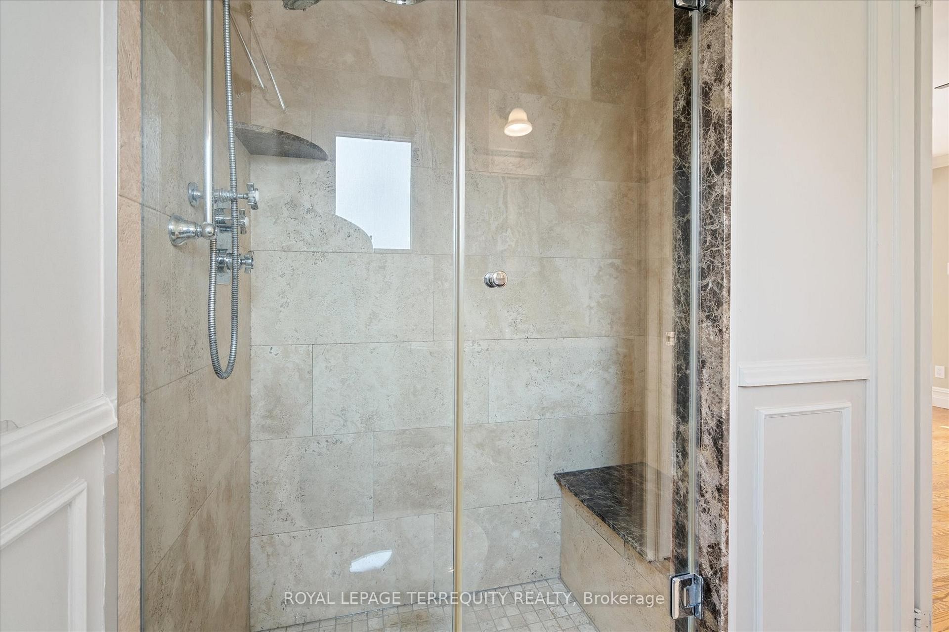 









384


Winnett

Avenue,
Toronto,




ON
M6C 3M1

