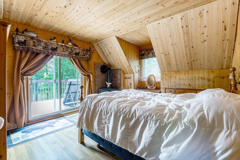 









1016


Ch. du Lac-Jim

,
Mansfield-et-Pontefract,




QC
J0X1R0

