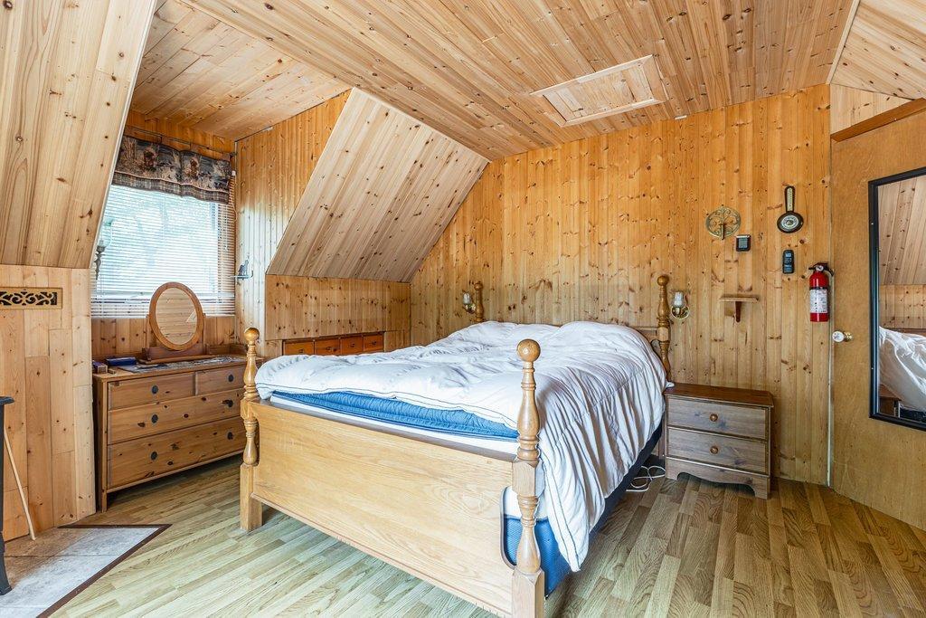 









1016


Ch. du Lac-Jim

,
Mansfield-et-Pontefract,




QC
J0X1R0

