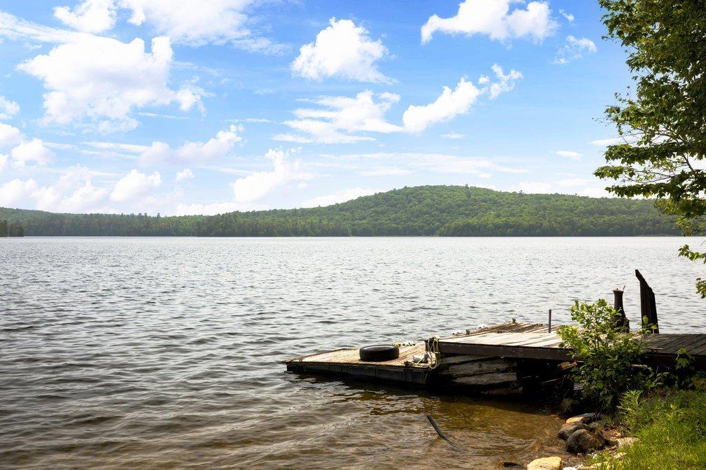 









1016


Ch. du Lac-Jim

,
Mansfield-et-Pontefract,




QC
J0X1R0

