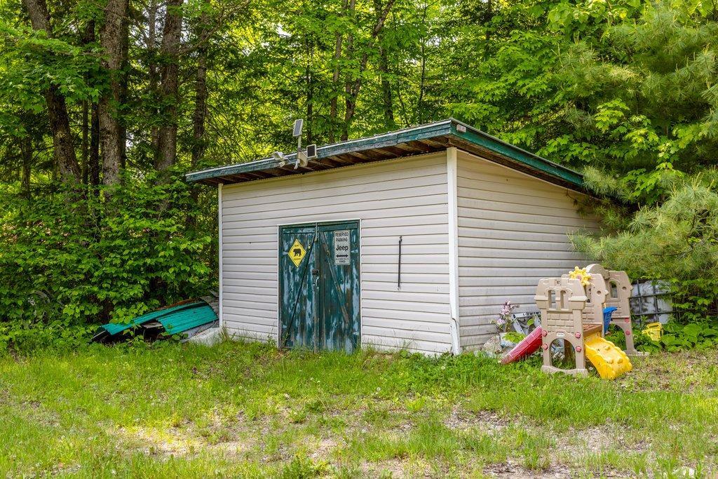









1016


Ch. du Lac-Jim

,
Mansfield-et-Pontefract,




QC
J0X1R0

