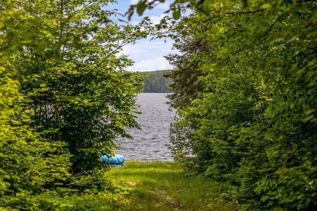 









1016


Ch. du Lac-Jim

,
Mansfield-et-Pontefract,




QC
J0X1R0

