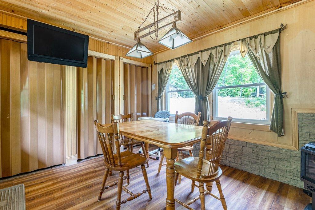 









1016


Ch. du Lac-Jim

,
Mansfield-et-Pontefract,




QC
J0X1R0


