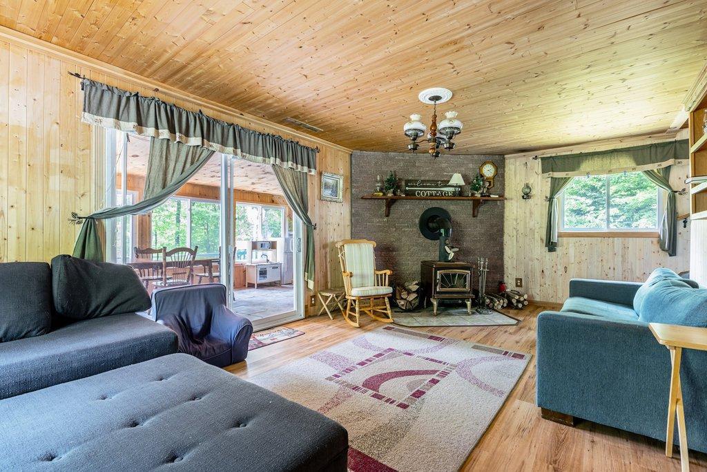 









1016


Ch. du Lac-Jim

,
Mansfield-et-Pontefract,




QC
J0X1R0

