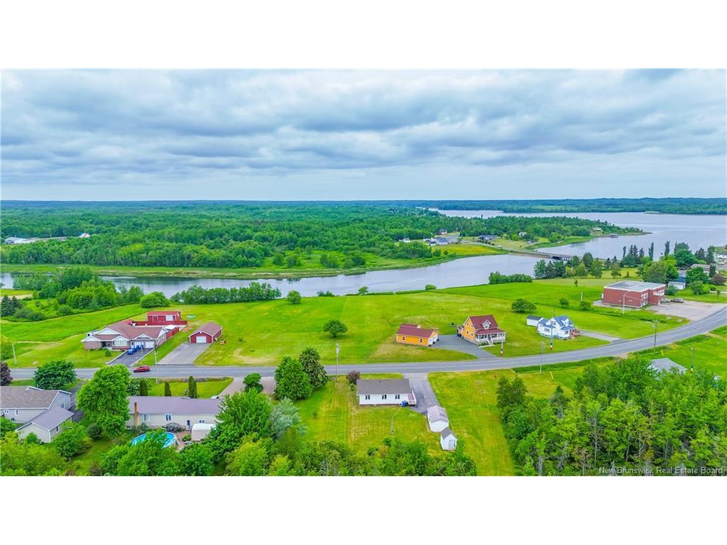 









1795


Route 335

,
Saint-Simon,




NB
E8P 2A7

