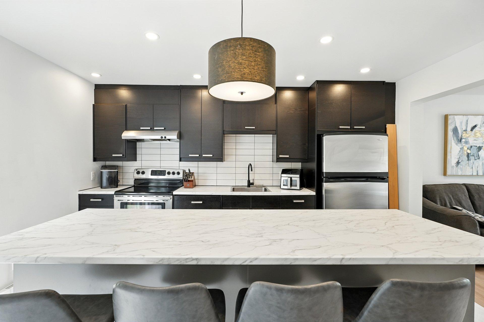 









70


Rue de Soulanges

, 5,
Gatineau (Gatineau),




QC
J8T7E5

