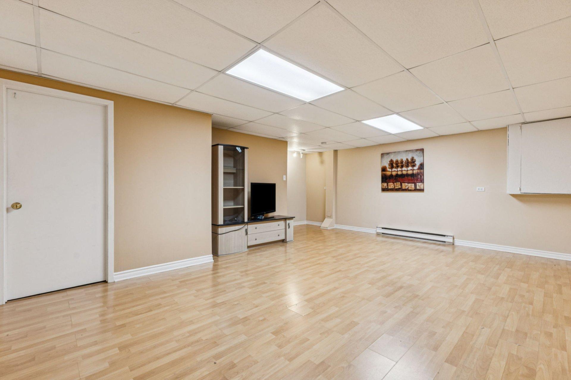 









202D


Rue des Tulipes

,
Gatineau (Gatineau),




QC
J8R2K7

