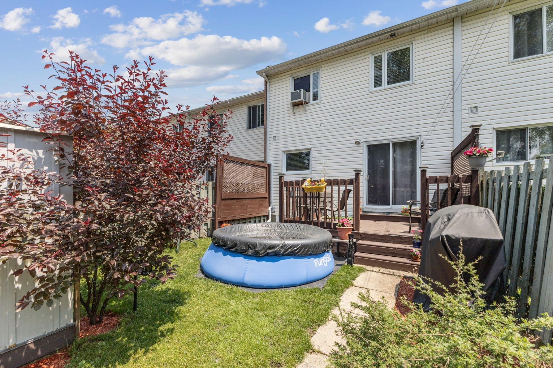 









202D


Rue des Tulipes

,
Gatineau (Gatineau),




QC
J8R2K7

