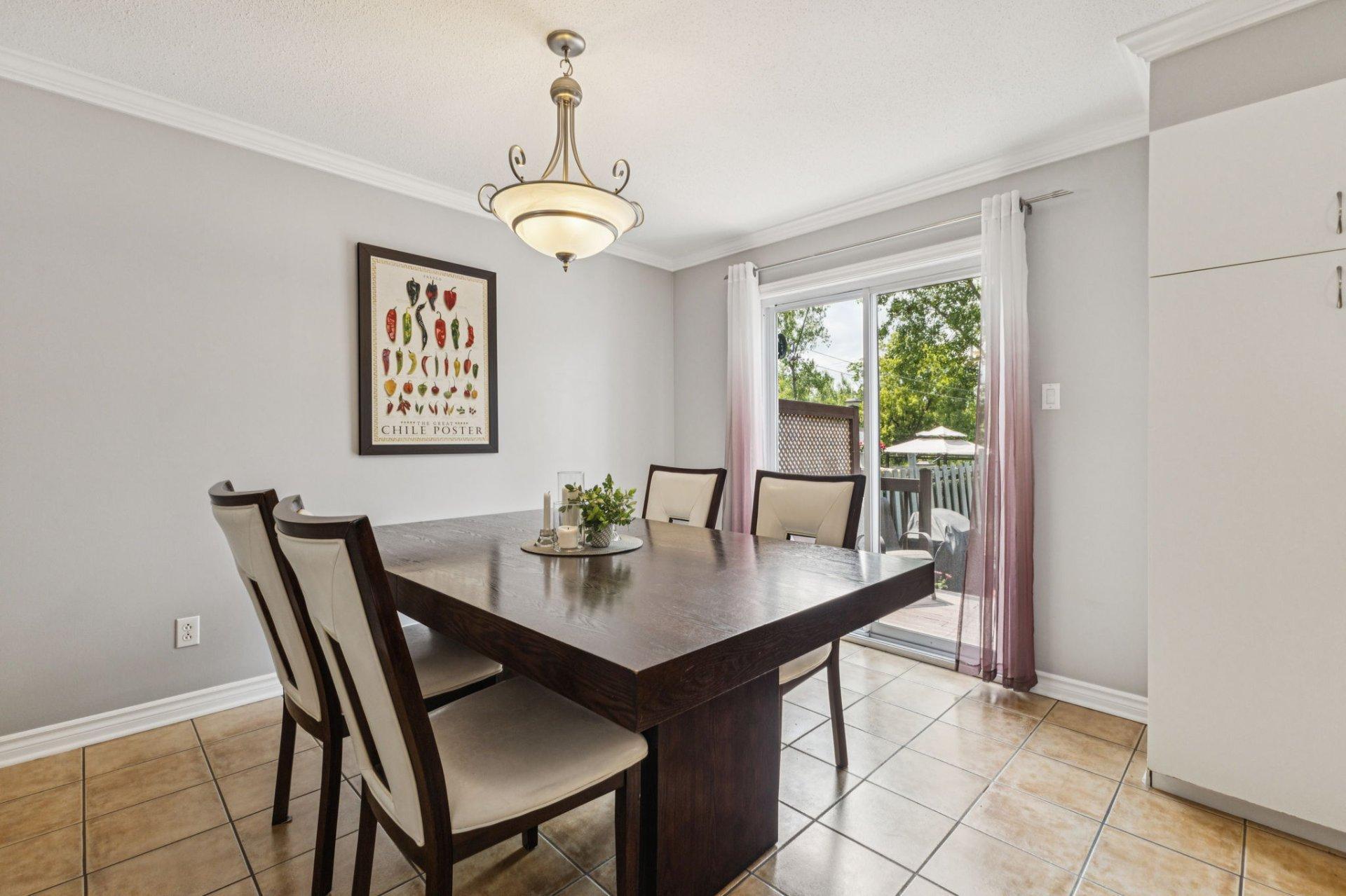 









202D


Rue des Tulipes

,
Gatineau (Gatineau),




QC
J8R2K7

