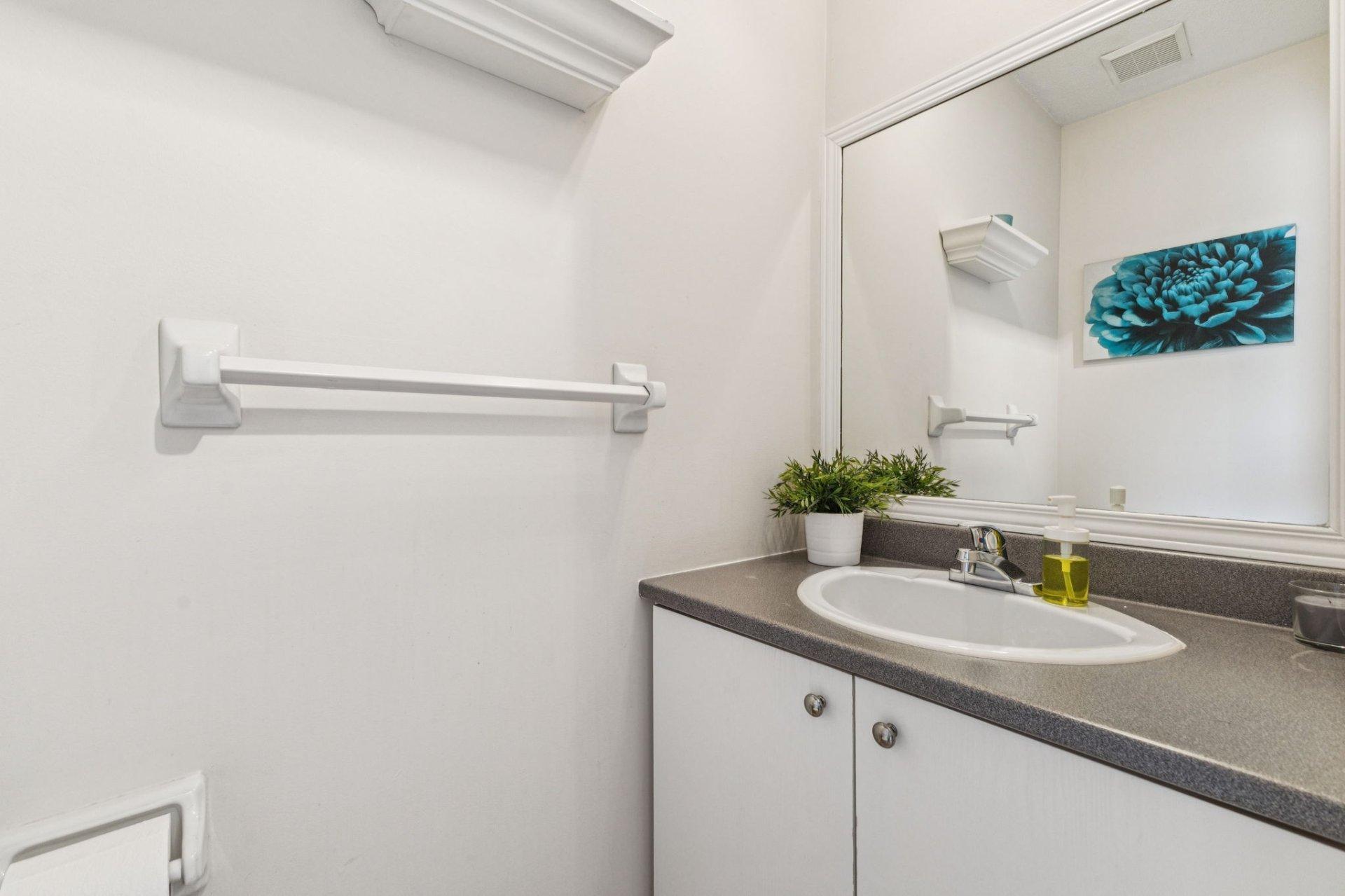 









202D


Rue des Tulipes

,
Gatineau (Gatineau),




QC
J8R2K7

