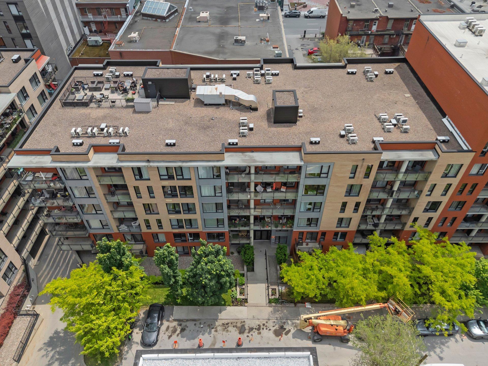 









2160


Rue Laforce

, 114,
Montréal (Ville-Marie),




QC
H2K0B3

