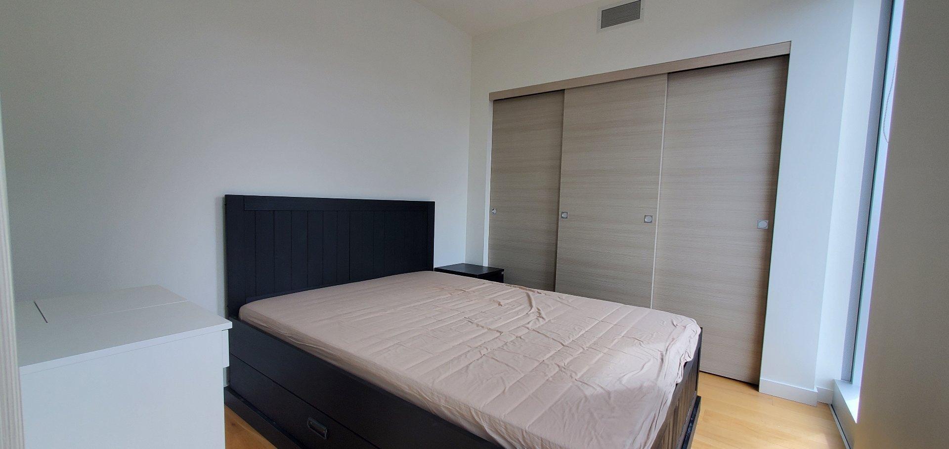 









1450


Boul. René-Lévesque O.

, 1205,
Montréal (Ville-Marie),




QC
H3G0E1


