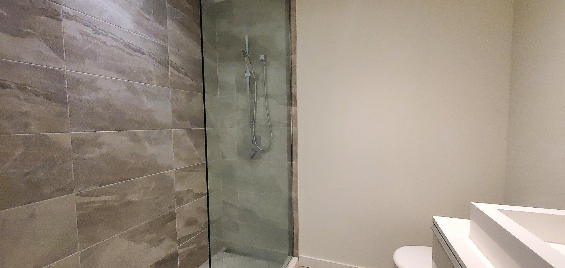 









1450


Boul. René-Lévesque O.

, 1205,
Montréal (Ville-Marie),




QC
H3G0E1

