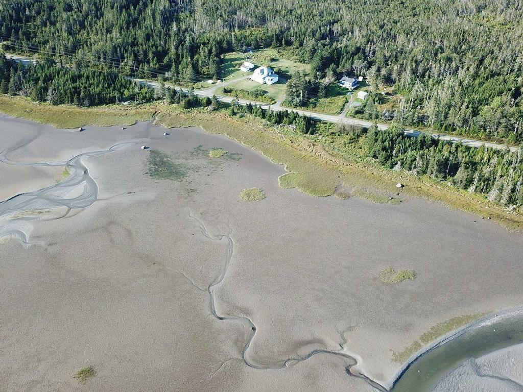 












Lot No. 725 Highway

,
Clam Harbour,







NS
B0J 1Y0

