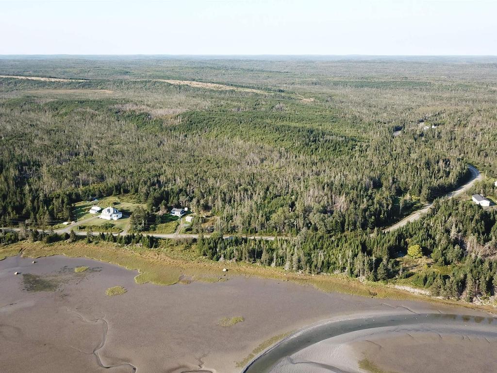 












Lot No. 725 Highway

,
Clam Harbour,







NS
B0J 1Y0

