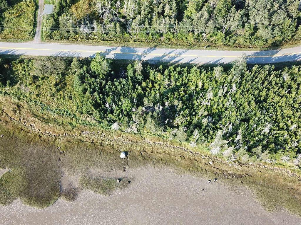 












Lot No. 725 Highway

,
Clam Harbour,







NS
B0J 1Y0

