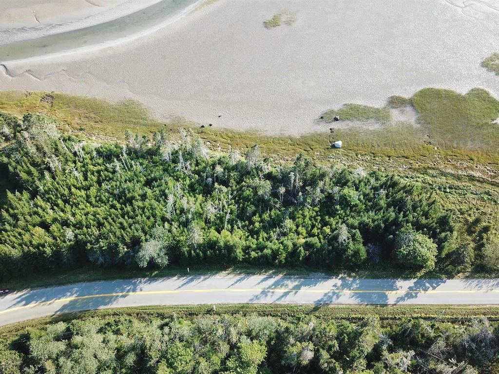 












Lot No. 725 Highway

,
Clam Harbour,







NS
B0J 1Y0

