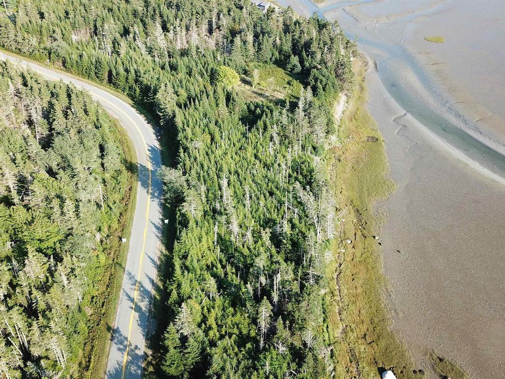 












Lot No. 725 Highway

,
Clam Harbour,







NS
B0J 1Y0

