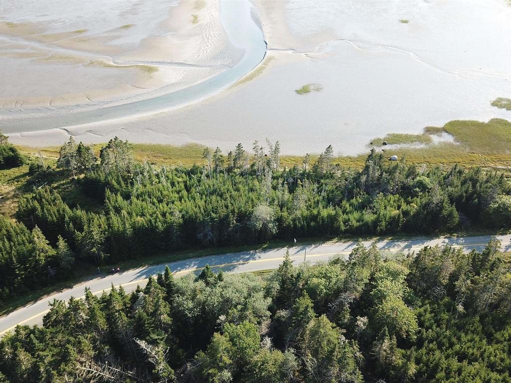 












Lot No. 725 Highway

,
Clam Harbour,







NS
B0J 1Y0

