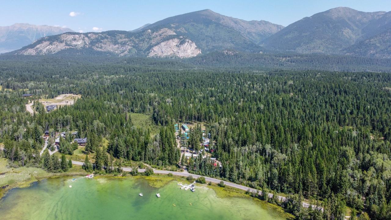 









6374


TIE LAKE SHORE  N

Road, 15,
Jaffray,







BC
V0B 1T0

