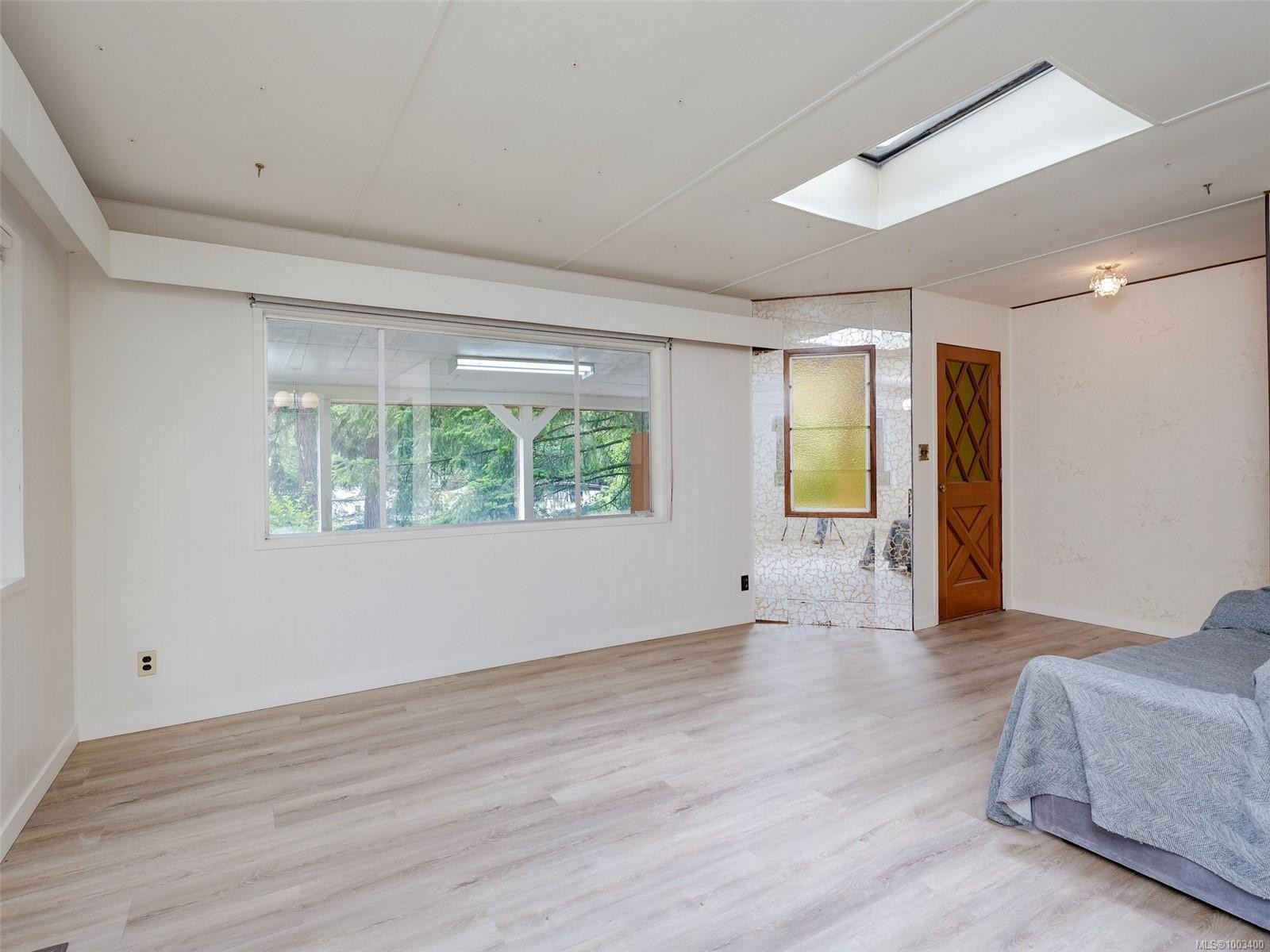 









2500


Florence Lake

Rd, 35,
Langford,




BC
V9B 4H2

